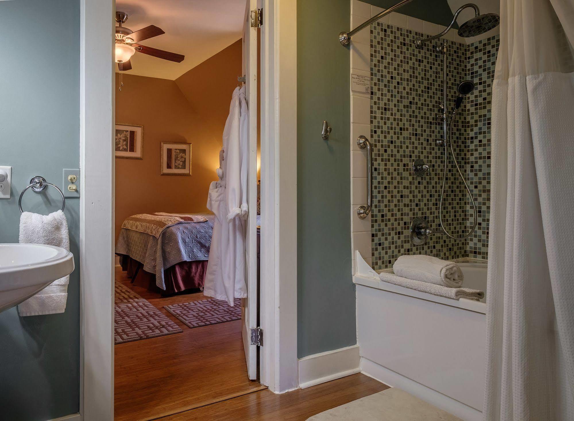 Kalamazoo House Bed & Breakfast Esterno foto